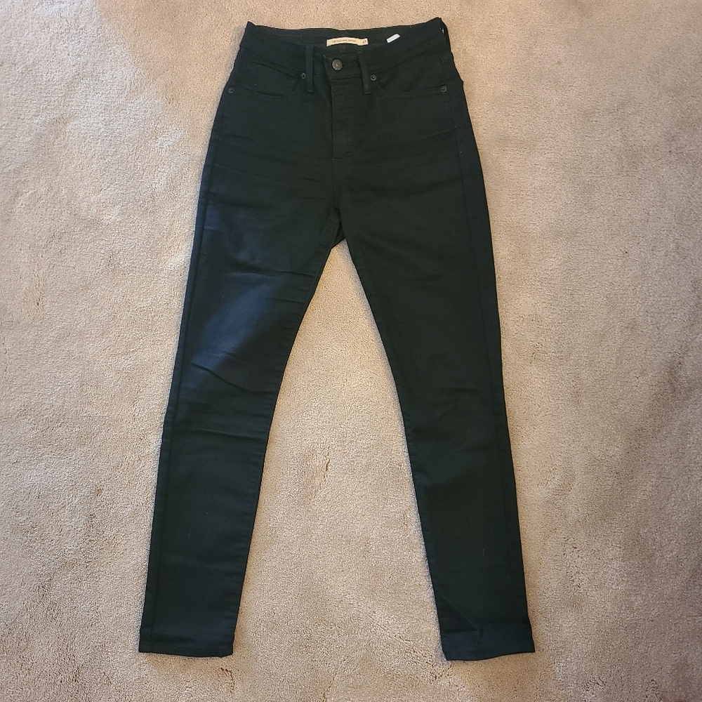721 Black Levi High Rise Skinny Jeans